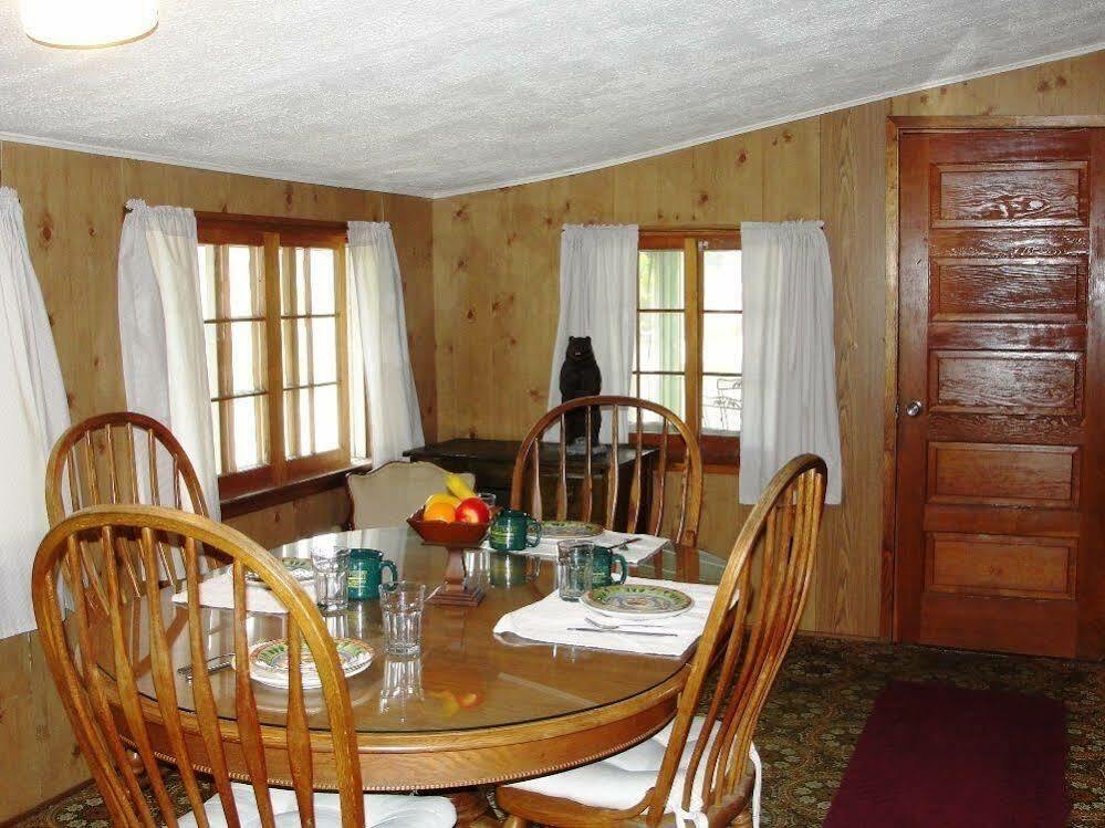 Pine Point Lodge Resort & Motel Crane Lake Екстериор снимка