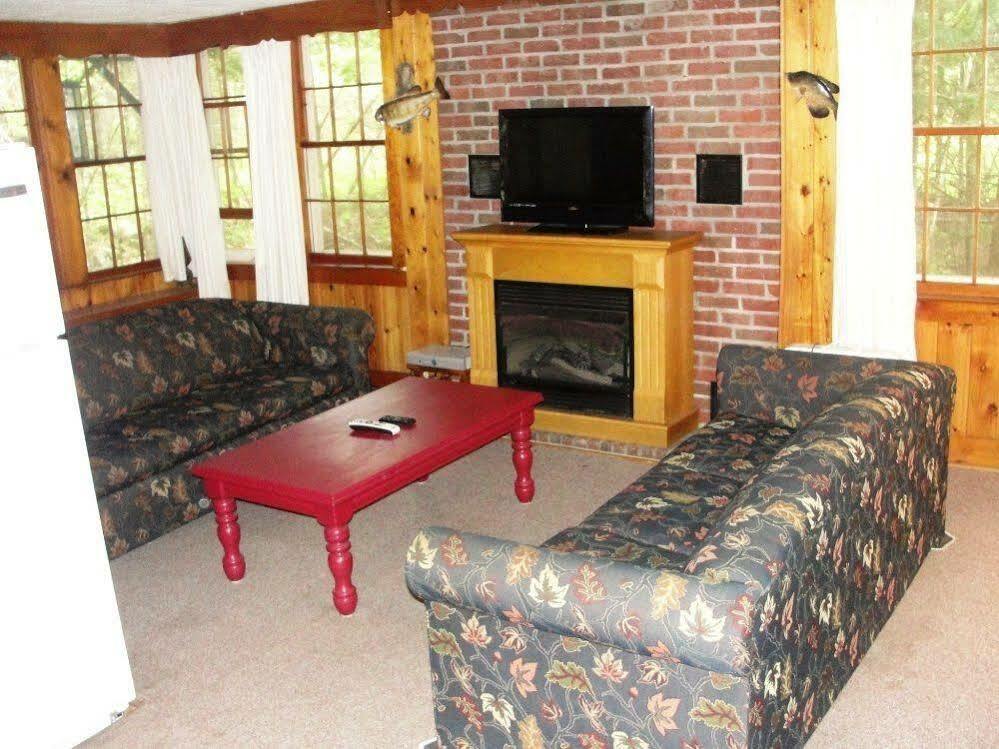 Pine Point Lodge Resort & Motel Crane Lake Екстериор снимка