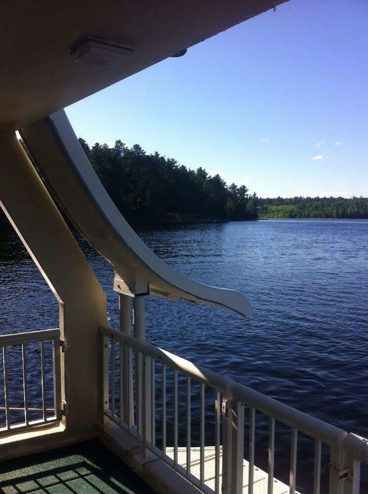 Pine Point Lodge Resort & Motel Crane Lake Екстериор снимка